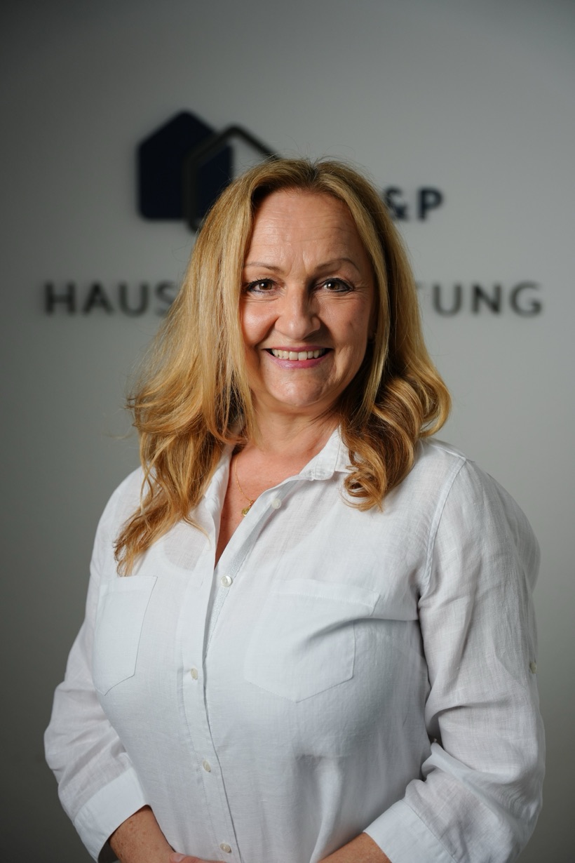 Elisabeth Schäfer, Objektbuchhaltung
